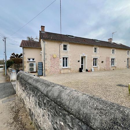 Chez Marcel - Maison 3 Chambres Люсак-ле-Шато Екстериор снимка