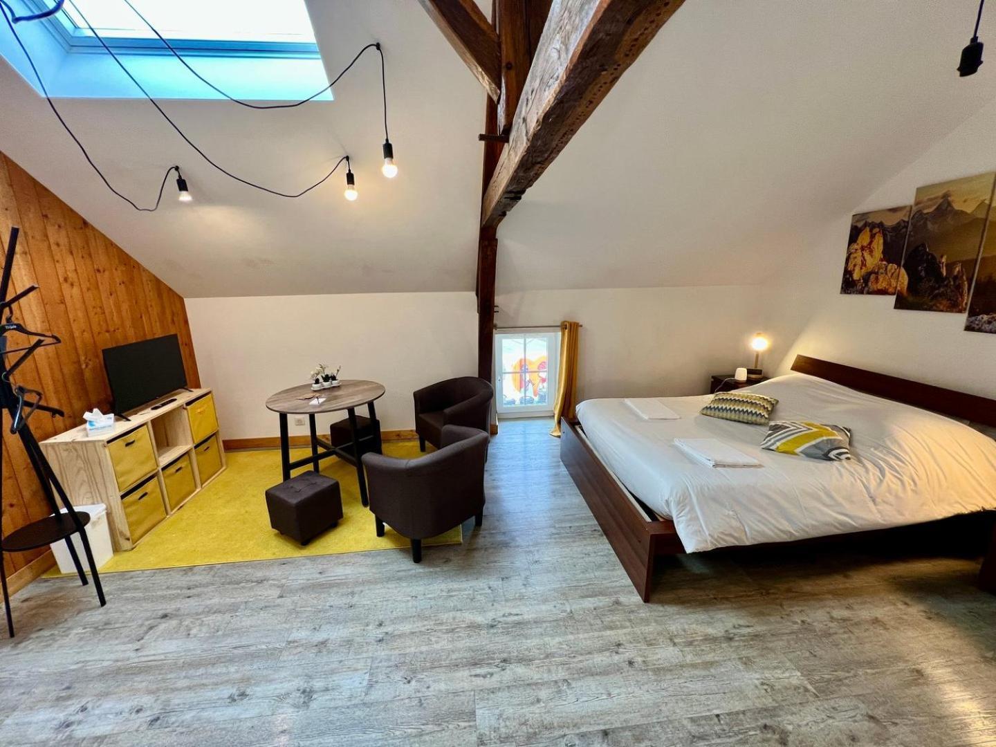 Chez Marcel - Maison 3 Chambres Люсак-ле-Шато Екстериор снимка