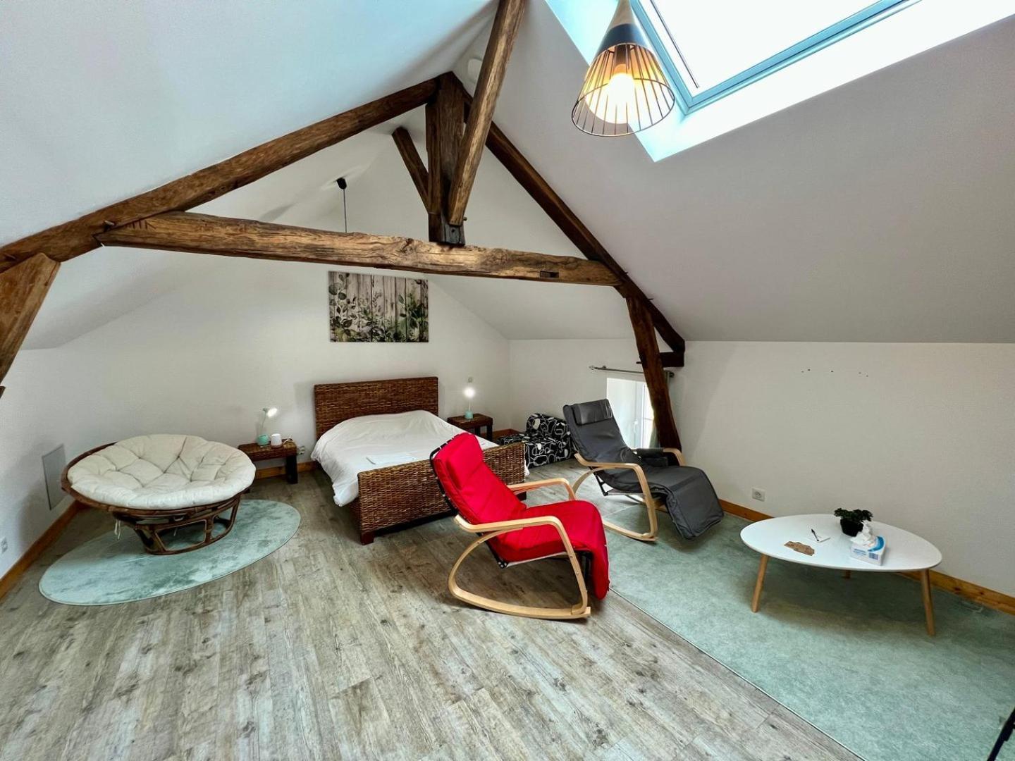Chez Marcel - Maison 3 Chambres Люсак-ле-Шато Екстериор снимка