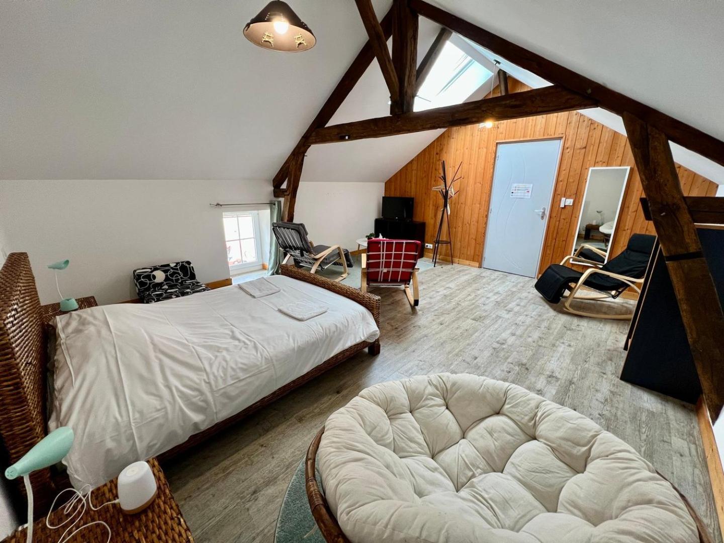 Chez Marcel - Maison 3 Chambres Люсак-ле-Шато Екстериор снимка